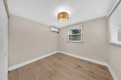 1835 Park Lane Fort Lauderdale FL 33315