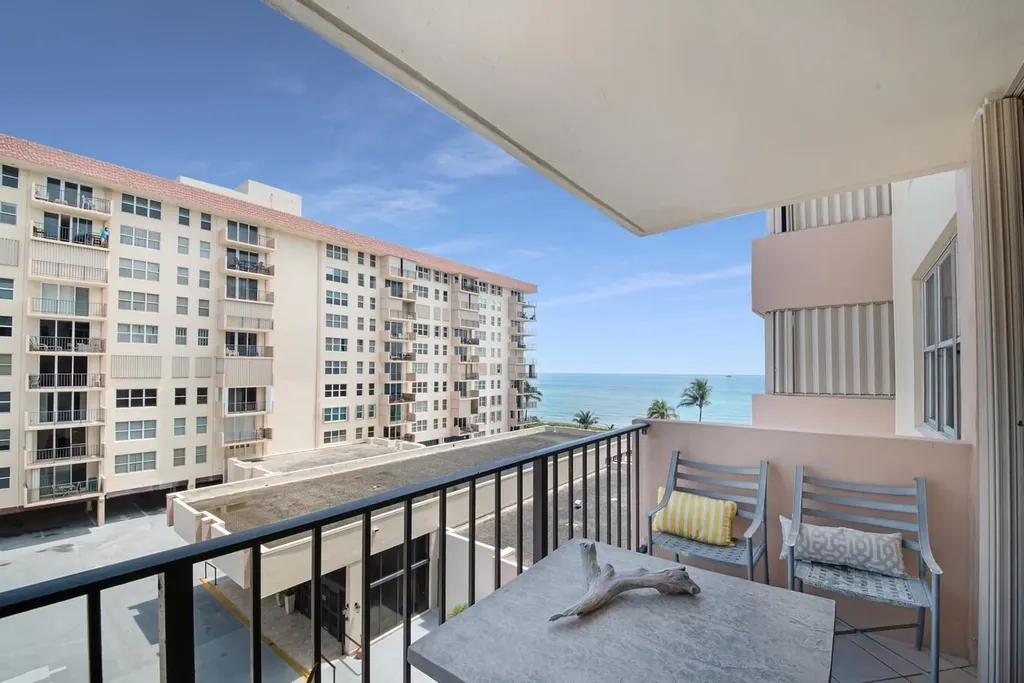 1147 Hillsboro Mile Hillsboro Beach FL 33062
