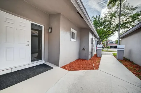 10160 NW 3rd Court Plantation FL 33324