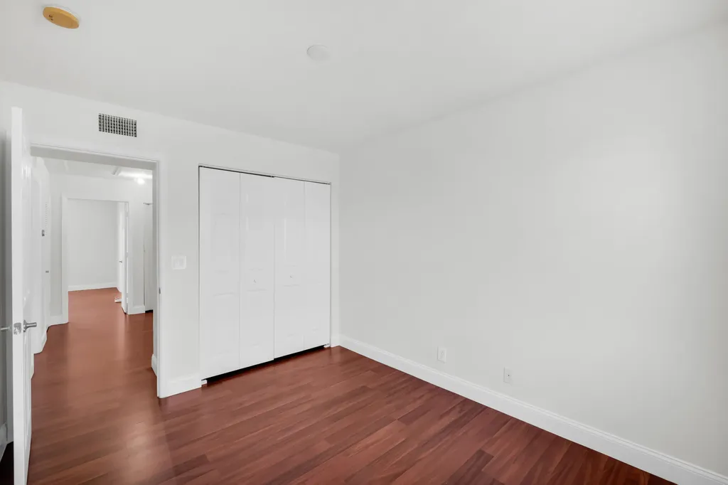 2581 Riverside Drive Coral Springs FL 33065