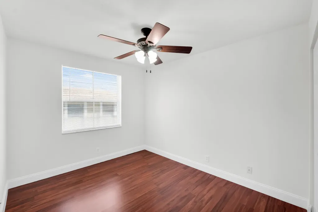 2581 Riverside Drive Coral Springs FL 33065
