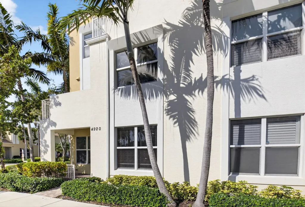 4920 NW 15th Avenue Boca Raton FL 33431