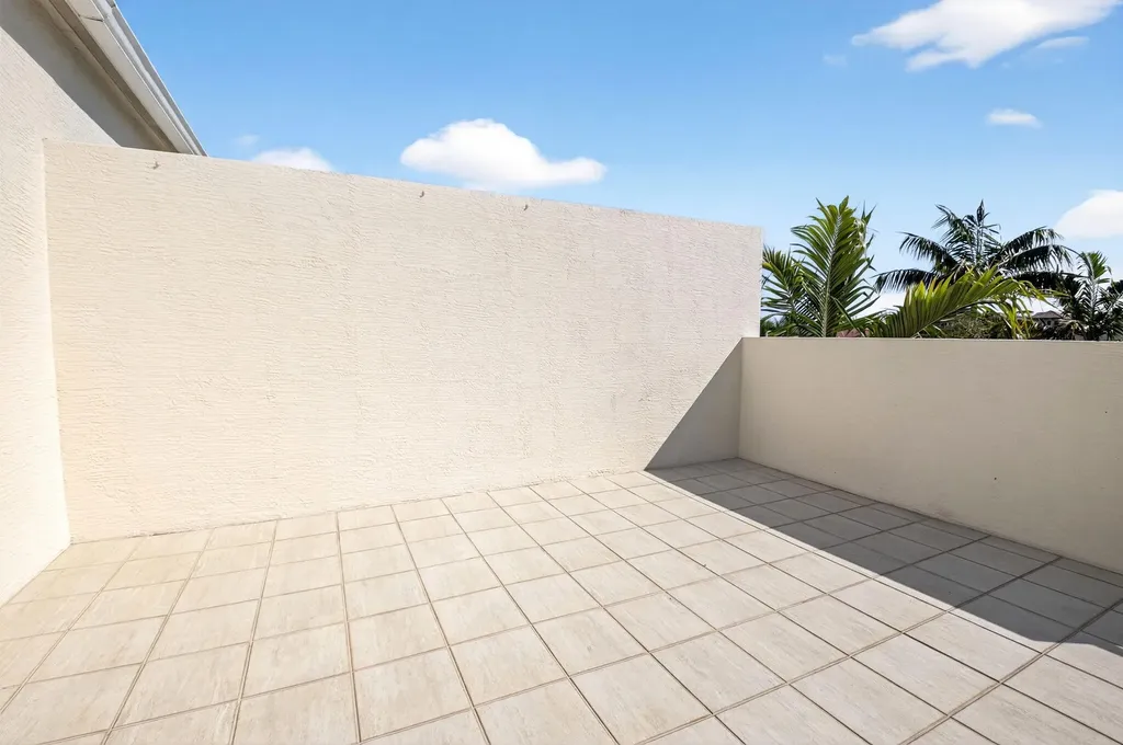 4920 NW 15th Avenue Boca Raton FL 33431