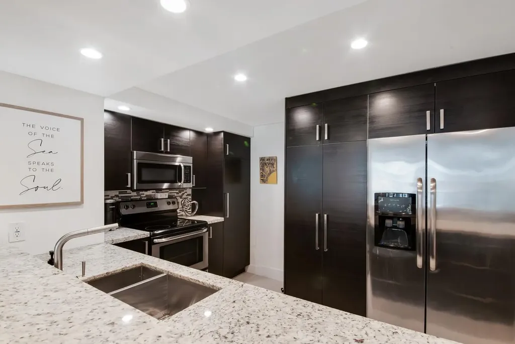 1147 Hillsboro Mile Hillsboro Beach FL 33062