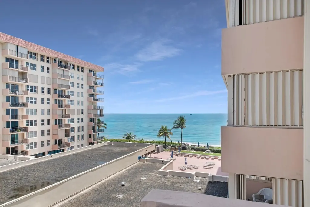 1147 Hillsboro Mile Hillsboro Beach FL 33062