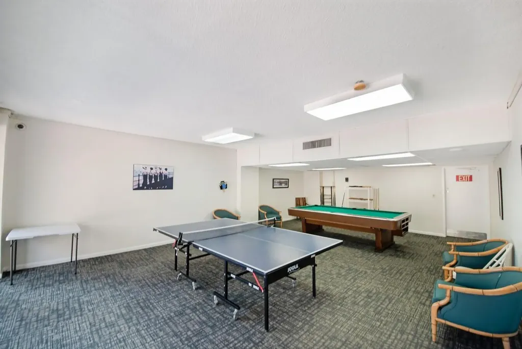 1147 Hillsboro Mile Hillsboro Beach FL 33062