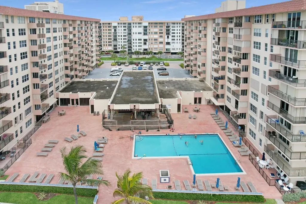 1147 Hillsboro Mile Hillsboro Beach FL 33062