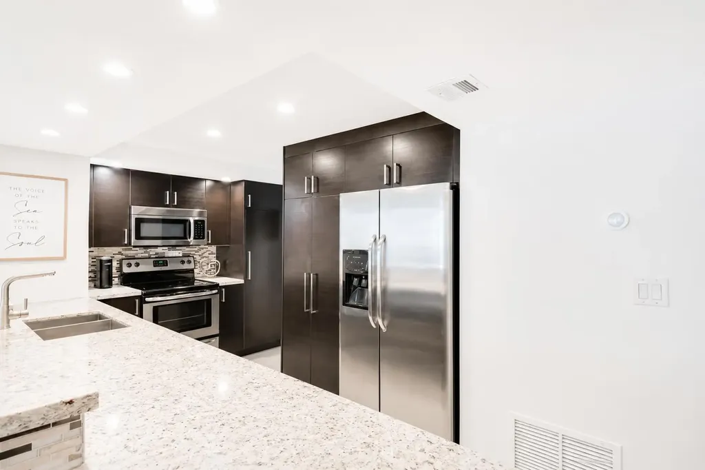 1147 Hillsboro Mile Hillsboro Beach FL 33062