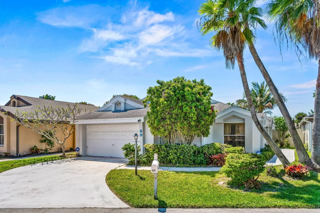 69 King Fisher Way Boynton Beach FL 33436
