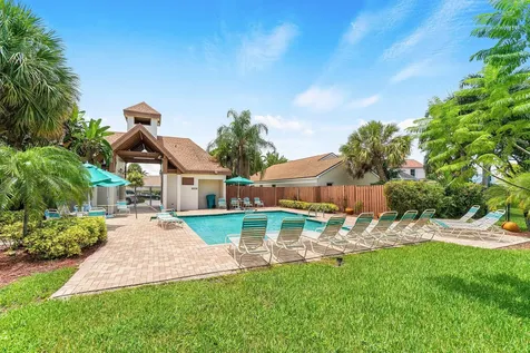 69 King Fisher Way Boynton Beach FL 33436