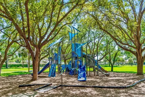 69 King Fisher Way Boynton Beach FL 33436