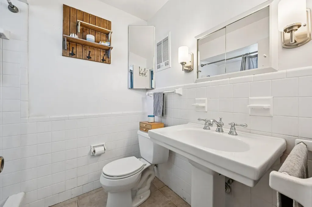 818 SE 9th Terrace Deerfield Beach FL 33441