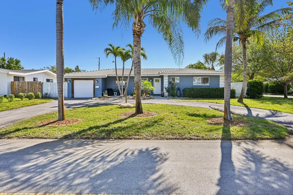 818 SE 9th Terrace Deerfield Beach FL 33441