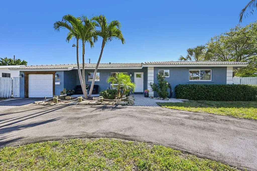 818 SE 9th Terrace Deerfield Beach FL 33441