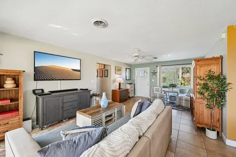 818 SE 9th Terrace Deerfield Beach FL 33441