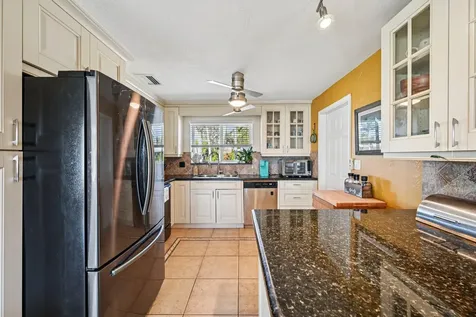 818 SE 9th Terrace Deerfield Beach FL 33441