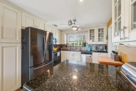 818 SE 9th Terrace Deerfield Beach FL 33441