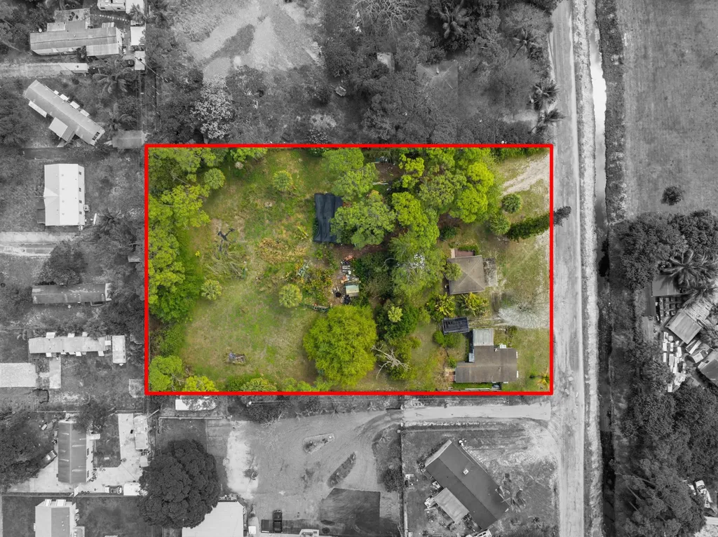 5133 Pine Grove Drive West Palm Beach FL