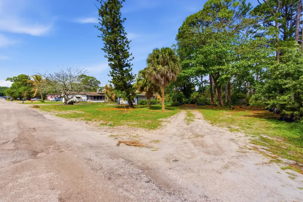 5133 Pine Grove Drive West Palm Beach FL