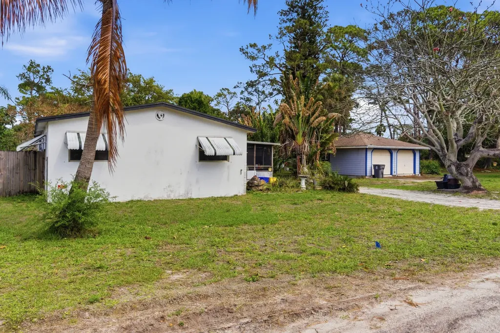 5133 Pine Grove Drive West Palm Beach FL