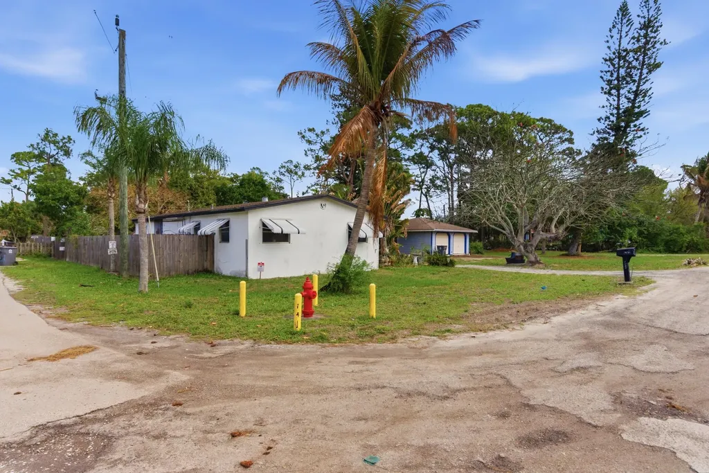 5133 Pine Grove Drive West Palm Beach FL
