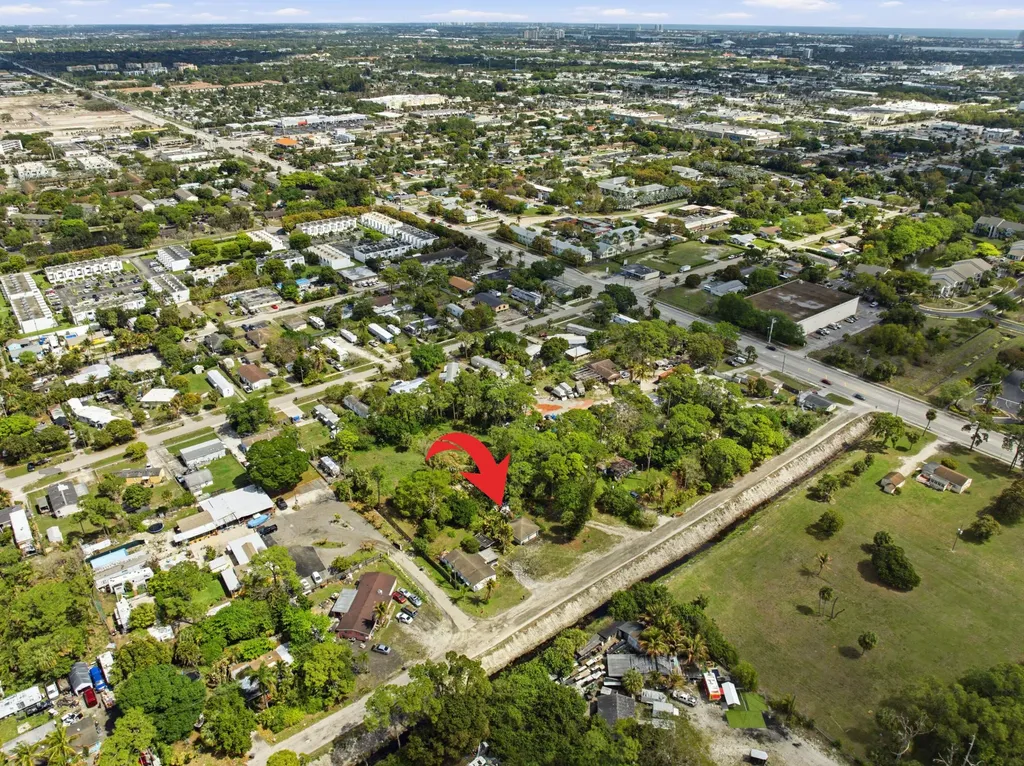 5133 Pine Grove Drive West Palm Beach FL