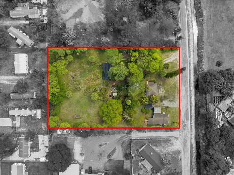 5133 Pine Grove Drive West Palm Beach FL