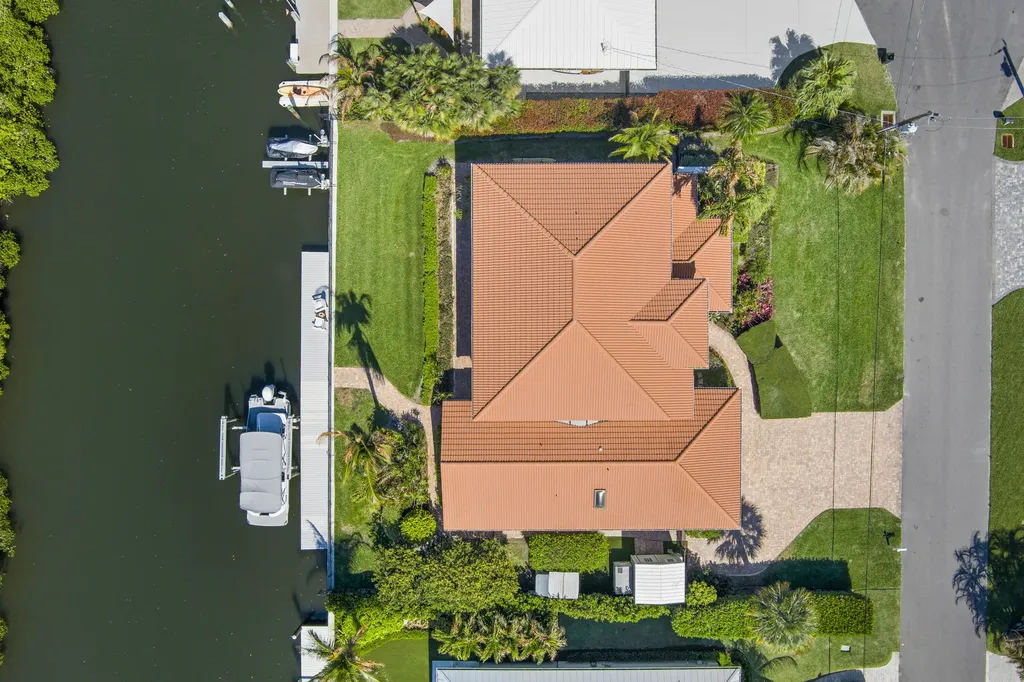 8565 SE Palm Street Hobe Sound FL 33455