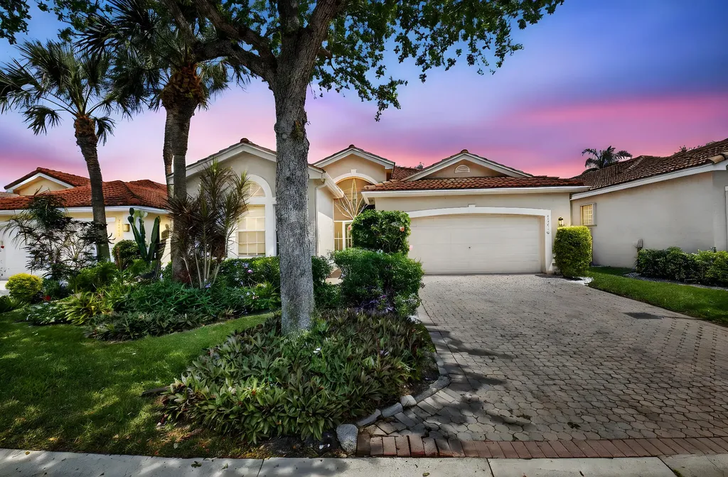 13738 Plaza Mayor Drive Delray Beach FL 33446