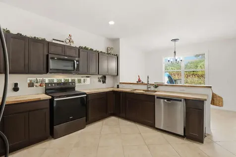 1085 Center Stone Lane Riviera Beach FL 33404