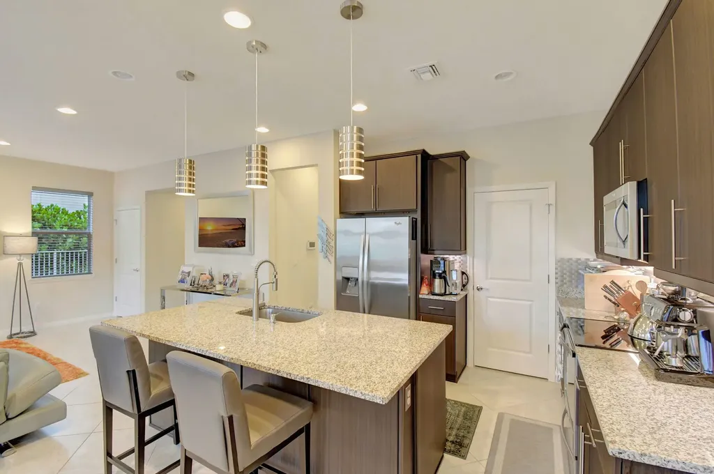 1105 Banyan Drive Hollywood FL 33021