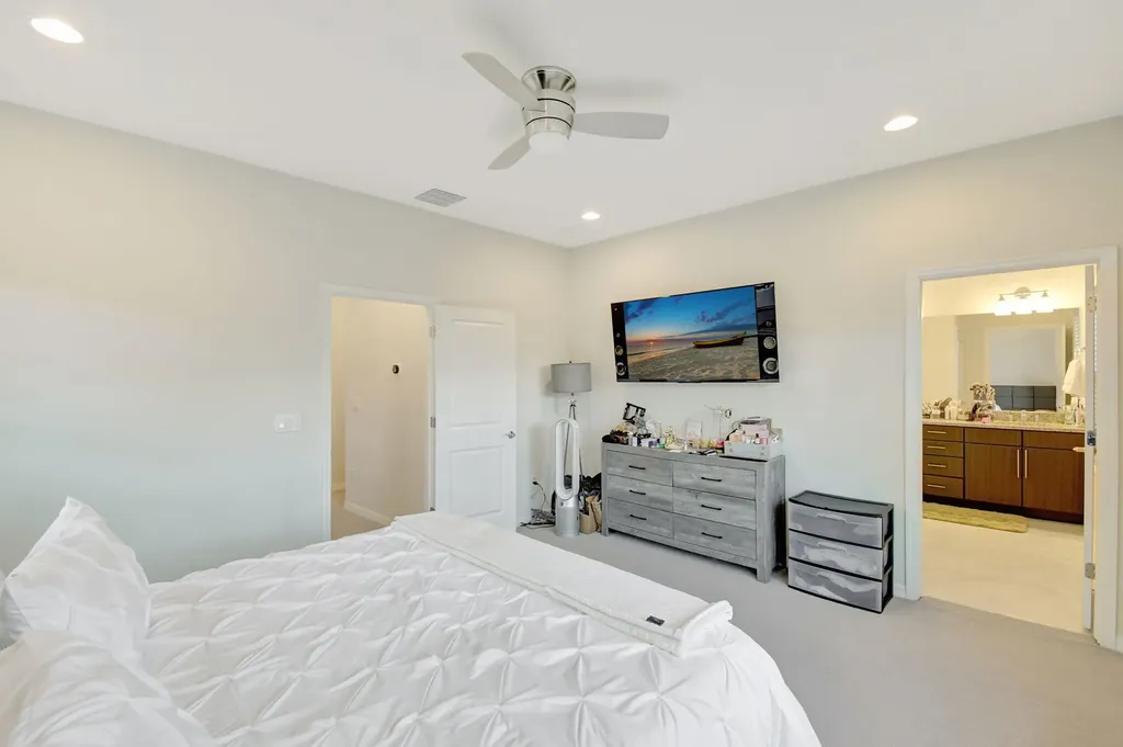 1105 Banyan Drive Hollywood FL 33021