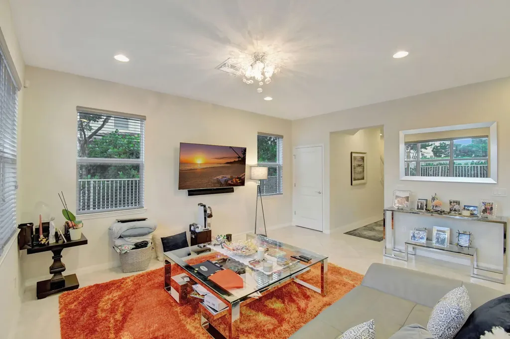 1105 Banyan Drive Hollywood FL 33021