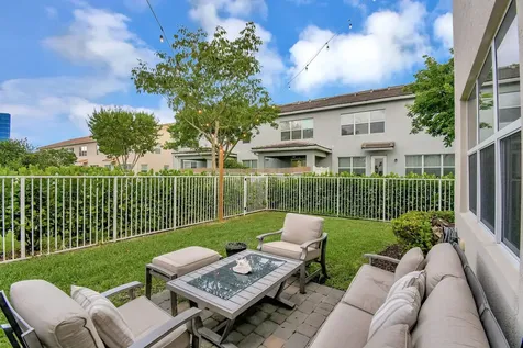 1105 Banyan Drive Hollywood FL 33021