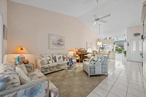 10831 SE Sea Pines Circle Hobe Sound FL 33455