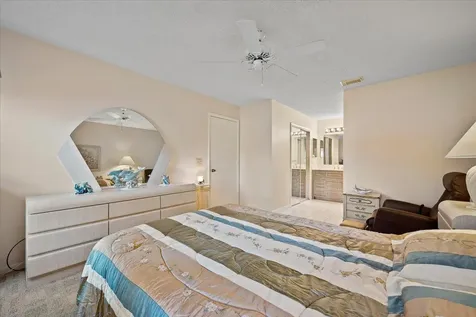 10831 SE Sea Pines Circle Hobe Sound FL 33455