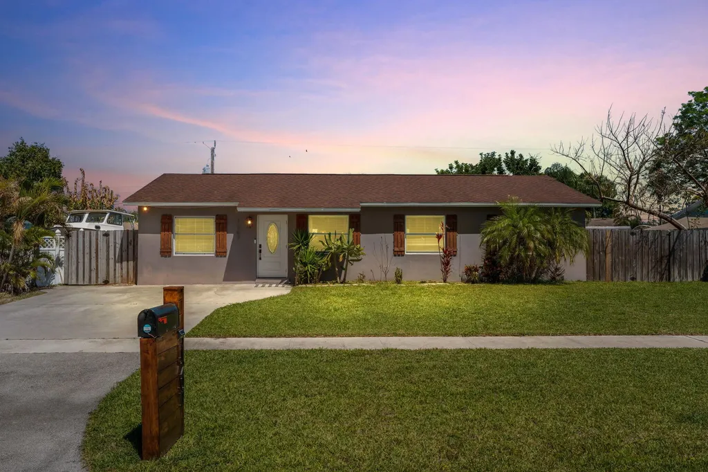 1207 Sioux Street Jupiter FL 33458