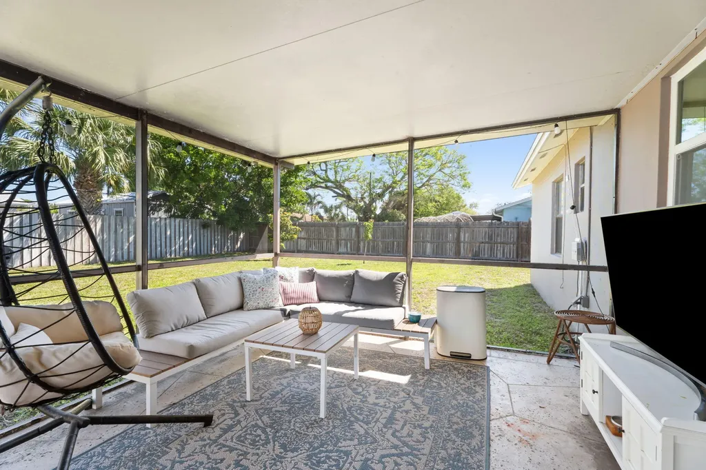 1207 Sioux Street Jupiter FL 33458