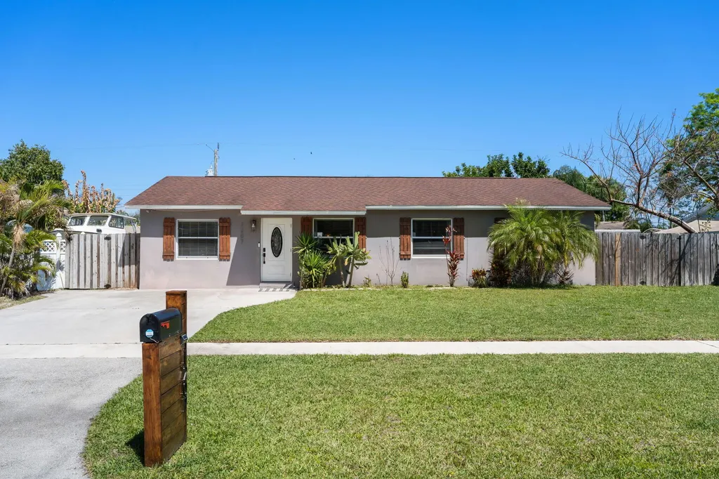 1207 Sioux Street Jupiter FL 33458