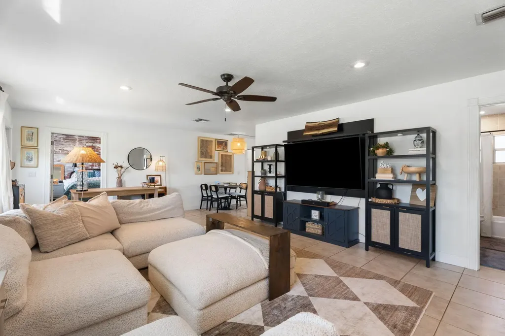 1207 Sioux Street Jupiter FL 33458