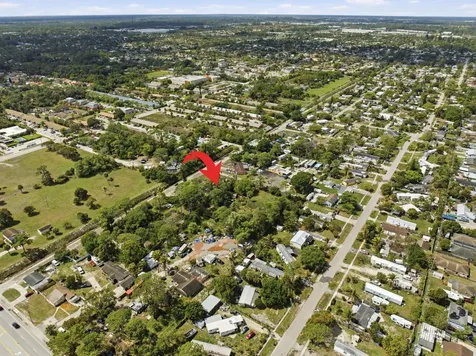 5133 Pine Grove Drive N West Palm Beach FL 33417