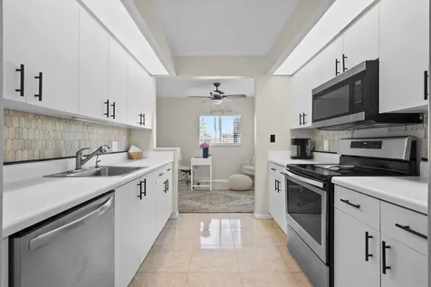 1601 SW 128th Terrace Pembroke Pines FL 33027
