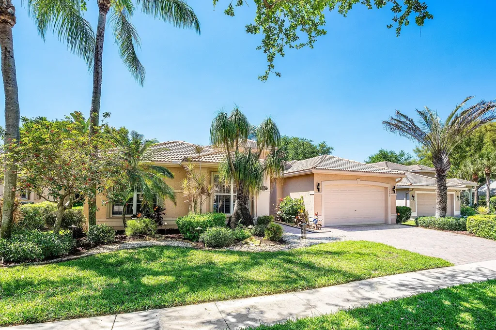 13587 Barcelona Lake Circle Delray Beach FL 33446
