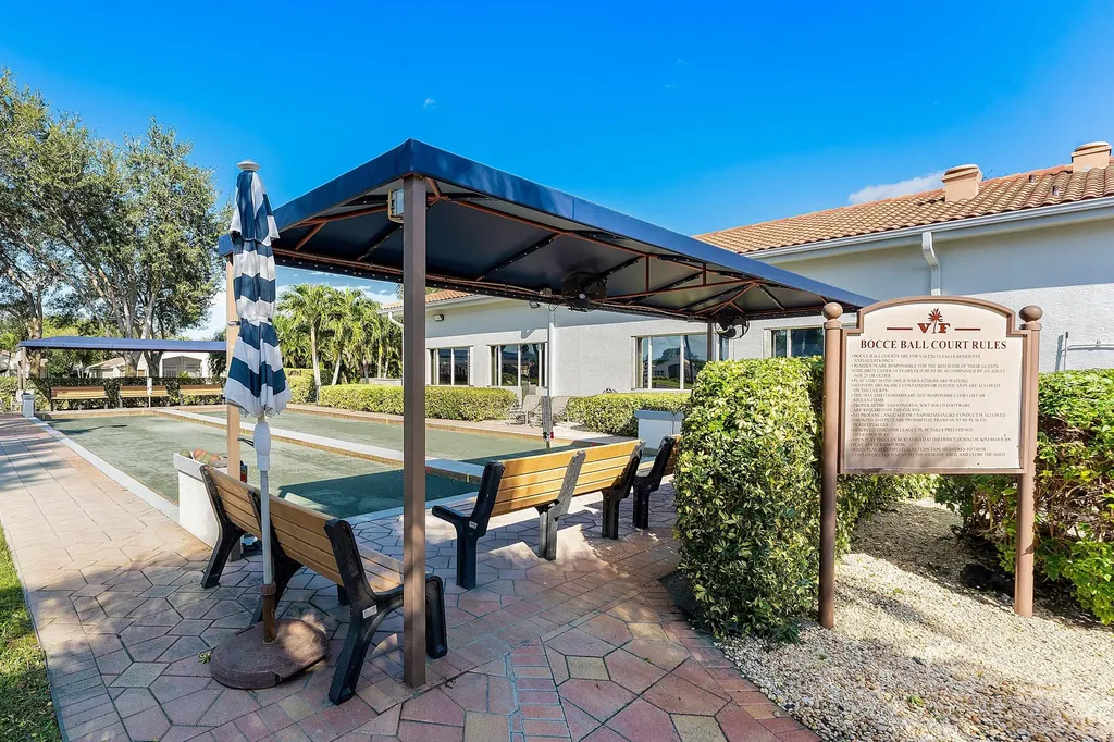 13587 Barcelona Lake Circle Delray Beach FL 33446