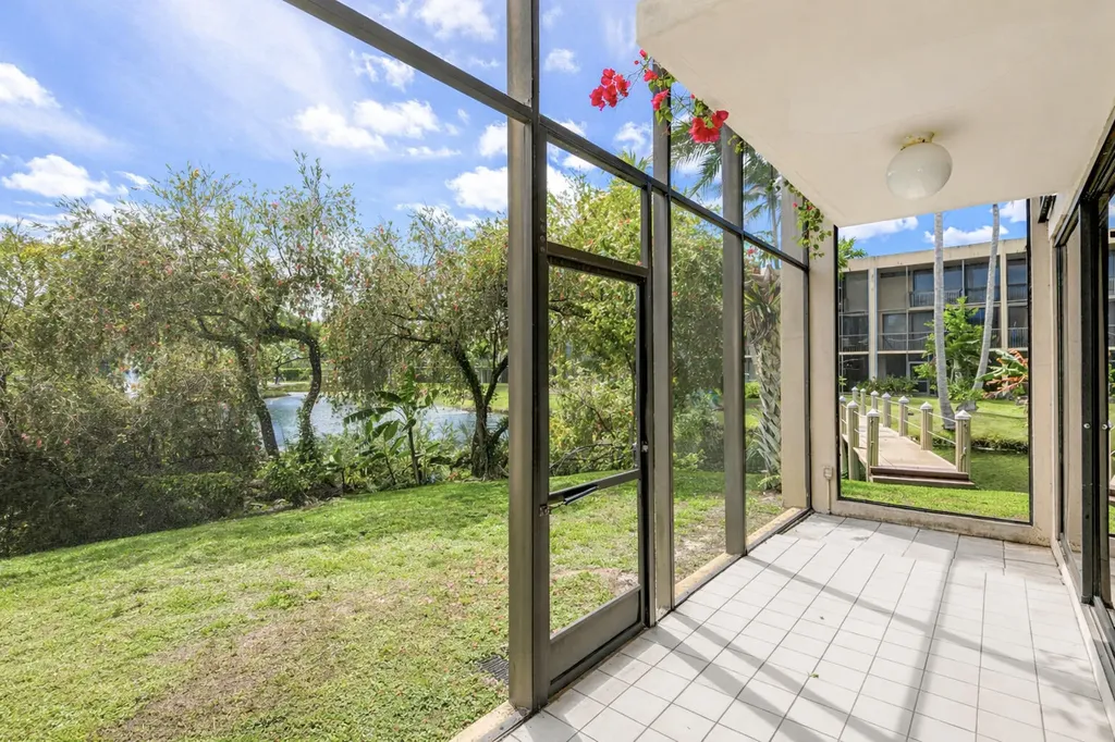 2941 SW 87th Avenue Davie FL 33328