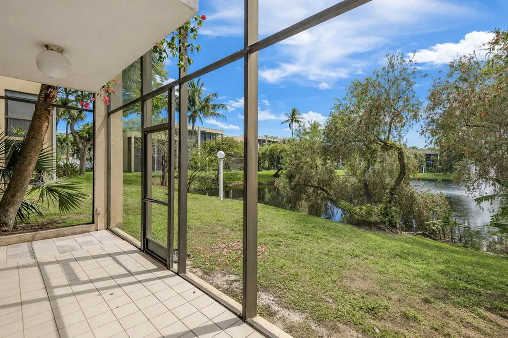 2941 SW 87th Avenue Davie FL 33328