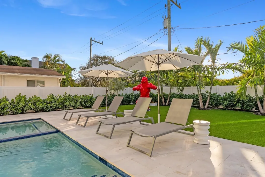 220 S Swinton Avenue Delray Beach FL 33444