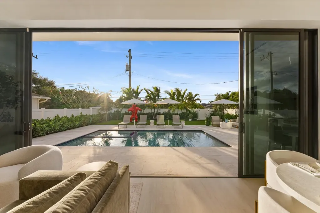 220 S Swinton Avenue Delray Beach FL 33444