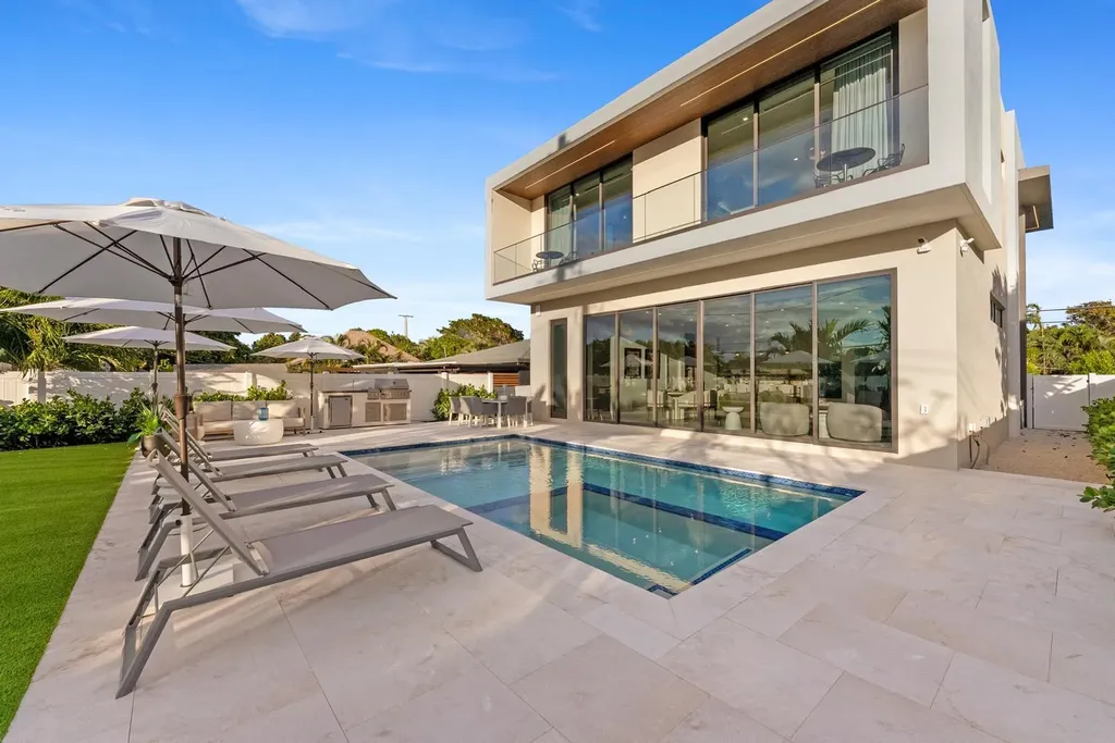 220 S Swinton Avenue Delray Beach FL 33444
