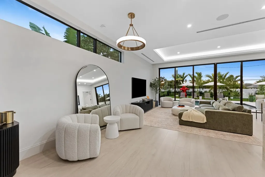 220 S Swinton Avenue Delray Beach FL 33444